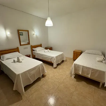 Paradise 1 * Zebbug (Gozo)